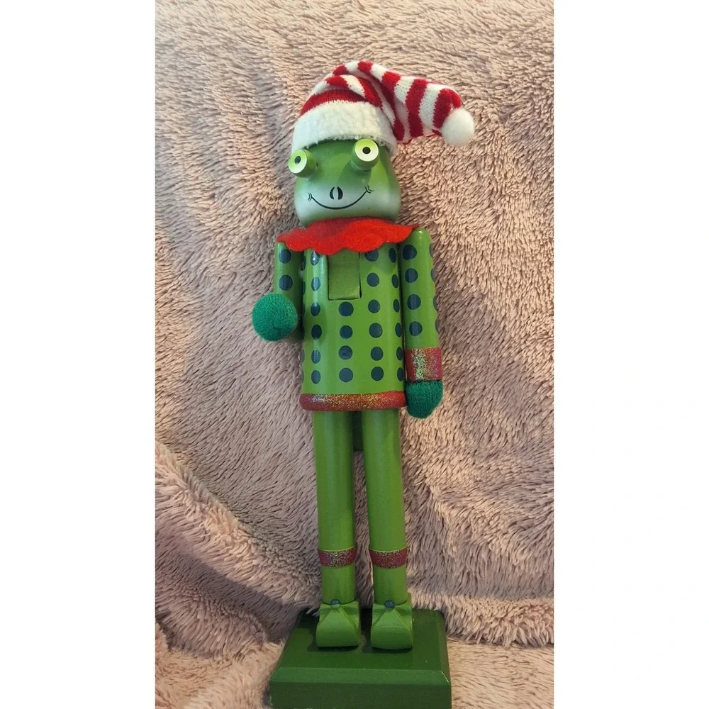Frog Nutcracker Christmas Holiday Decor Polka Dot Outfit Santa Hat Wood - Picture 3 of 6